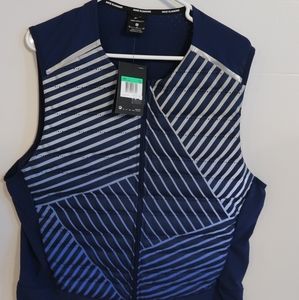 Nike vest